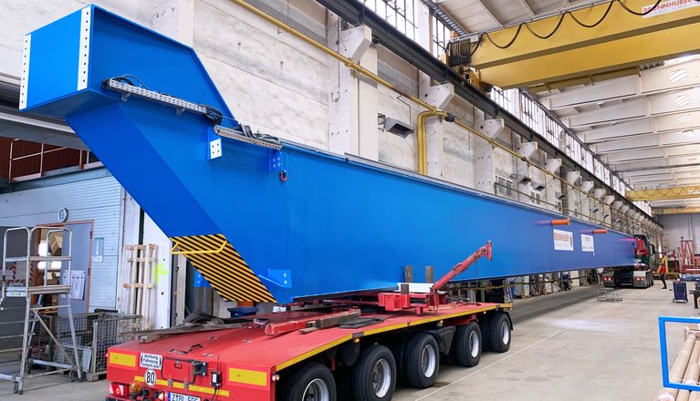 Transport of crane from Berlin to Villigen (CH)